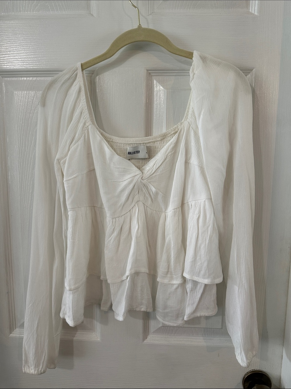 Hollister White Tiered Long-Sleeve Peasant Top medium